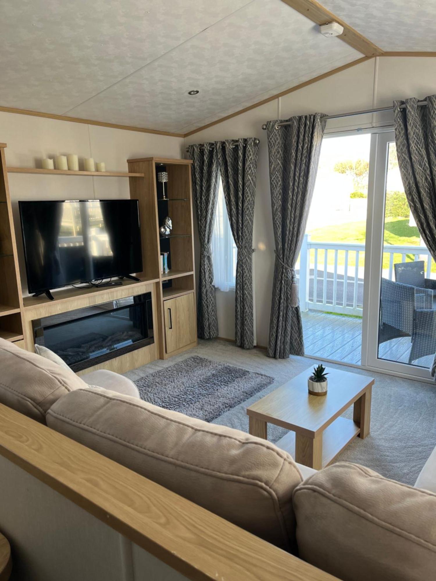 The Luxe Lodge, Skipsea Sands Bridlington Ulrome Dış mekan fotoğraf